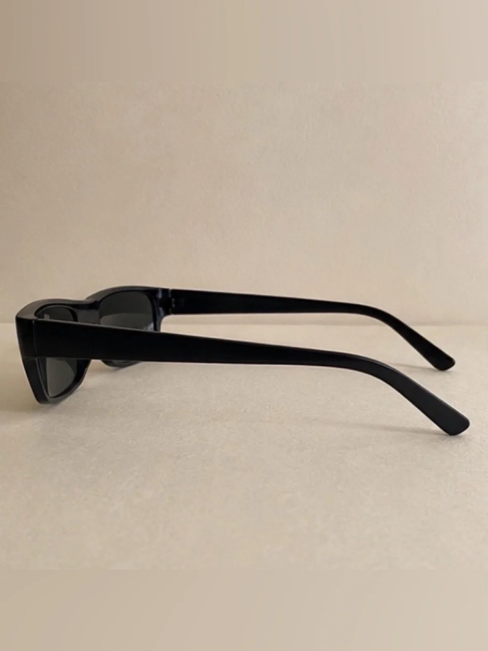 Men’s Black Rectangle Sunglasses | Retro Y2K Streetwear UV400 Shades